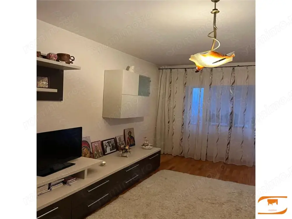 Apartament 3 camere aproape de Complexul Studentesc