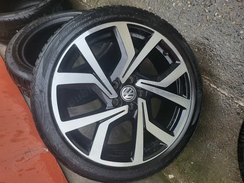 Vând roți și cauciucuri 