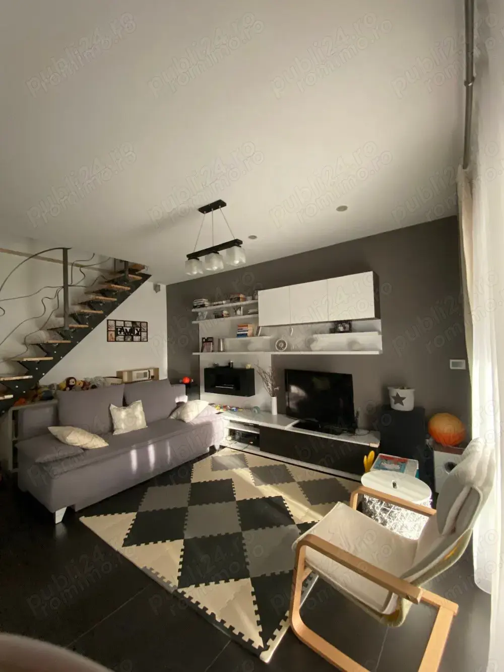 Casa isiruita mobilata si utilata Giroc