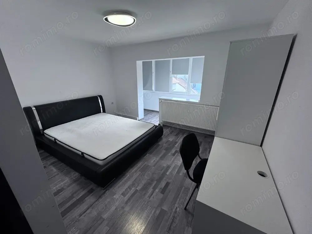 Apartament cu 4 camere in complexul studentesc