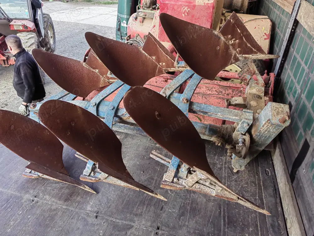 Plug reversibi 3 trupite