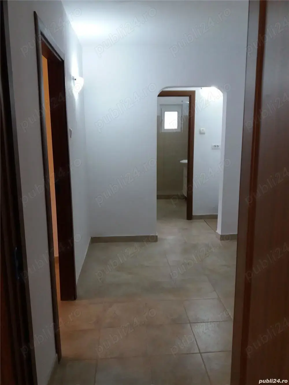 Apartemnt 2 camere de inchiriat zona Gara, NEMOBILAT, ideal birouri