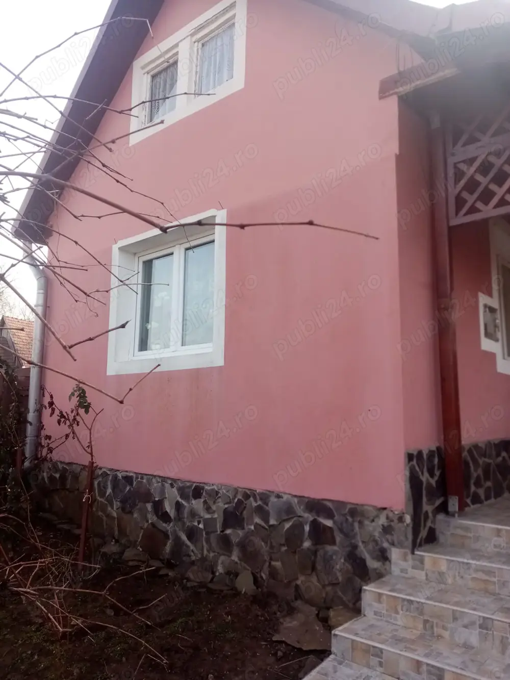 De vanzare casa cu 2 camere in satul Moisa, com.Glodeni, jud.Mures