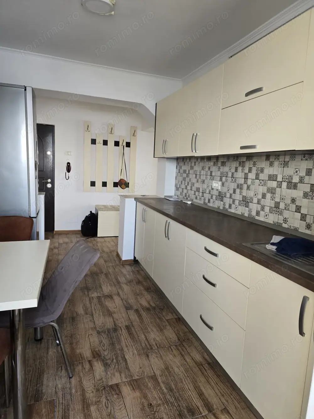 Apartament 4 camere Aparatorii Patriei