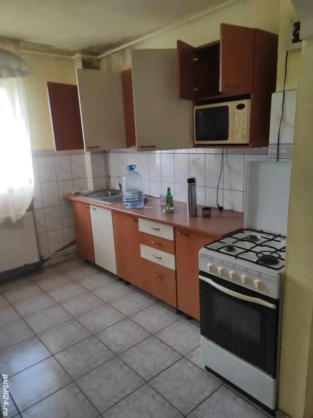 Ap 4 camere etj 3 pe Al.Constructorilor