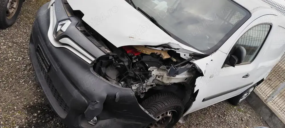 Dezmembrez / dezmembrari piese auto Renault Kangoo II facelift haion an 2014 motor 1.5DCI K9K636 cut