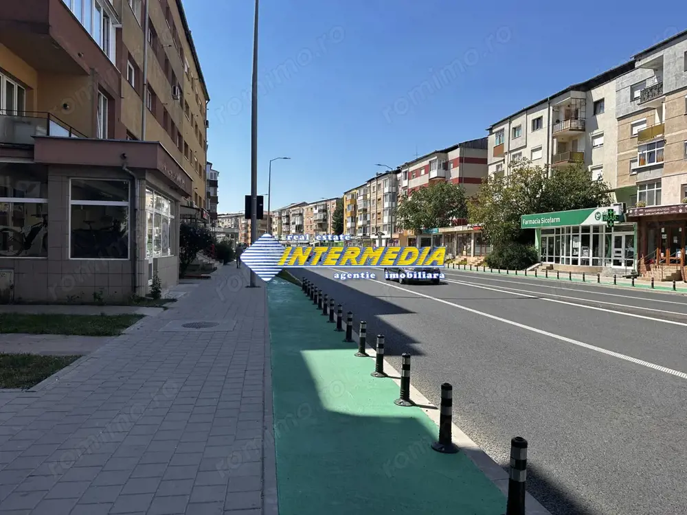 Inchiriere Spatiu comercial 90 mp Cetate Piata finisat liber la Bulevard pozitie deosebita