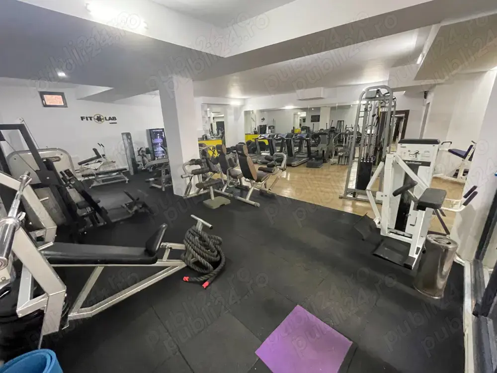 Vand spatiu 200mp Stefan cel Mare