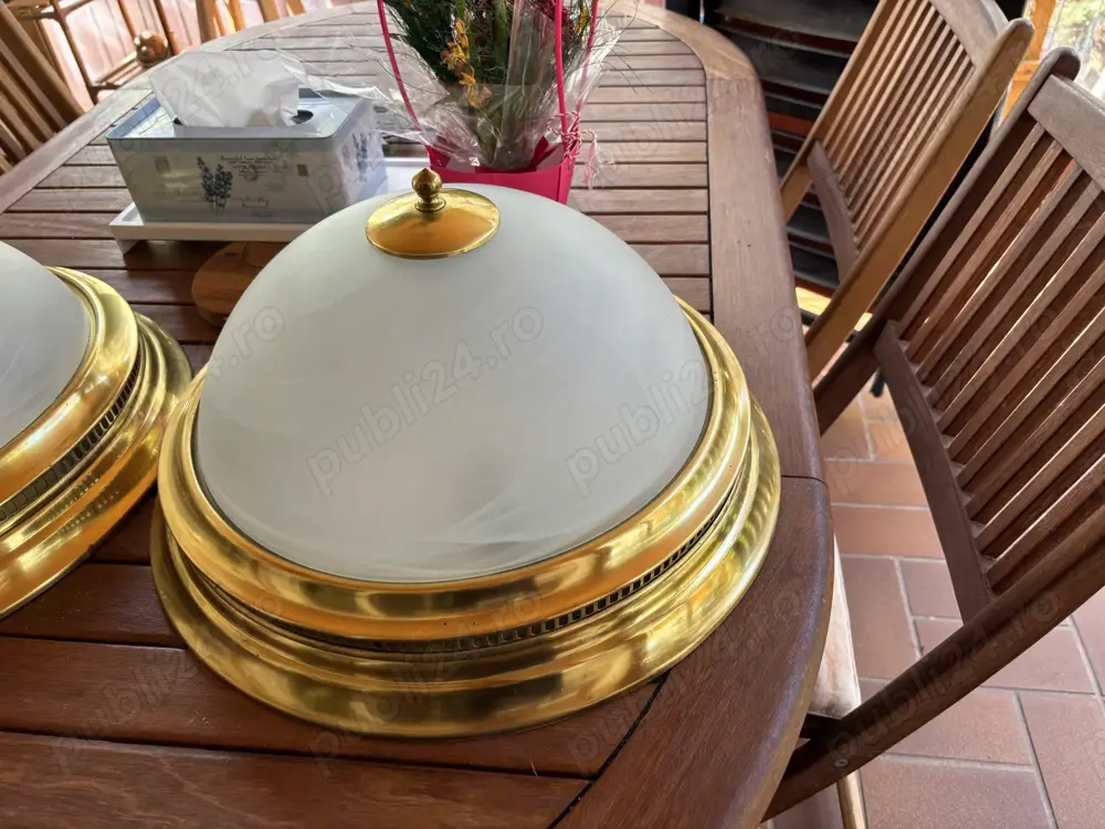 Aplică tavan trei becuri E27