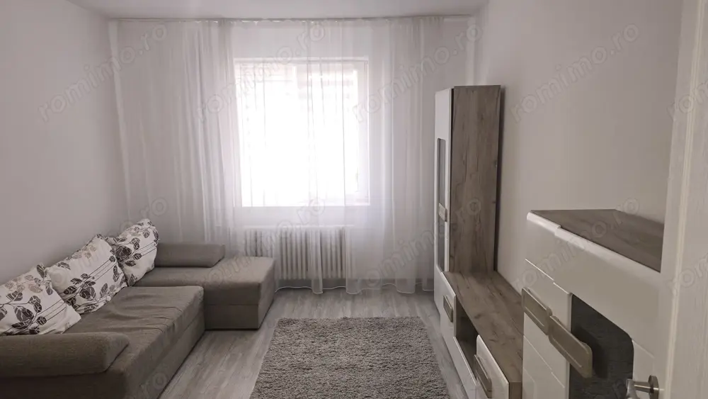 Vand garsoniera in Deva, zona Progresul, parter, bloc de 3 etaje, izolat exterior, mobilata