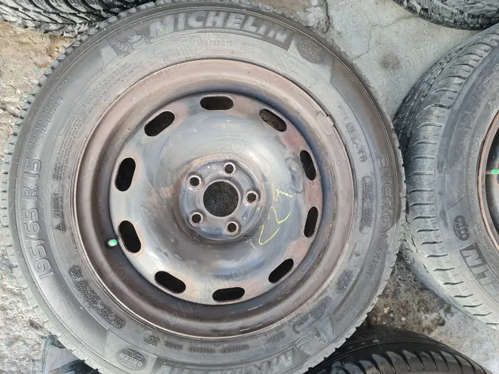 Jante tabla 15" si anvelope Michelin
