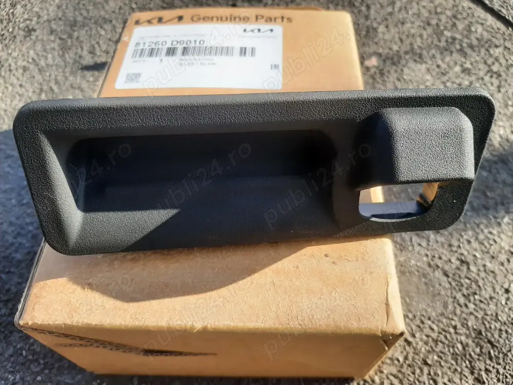 Buton maner NOU deschidere haion Kia Sportage 81260D9010 clapeta Buton maner NOU deschidere haion Kia Sportage 81260D9010 clapeta