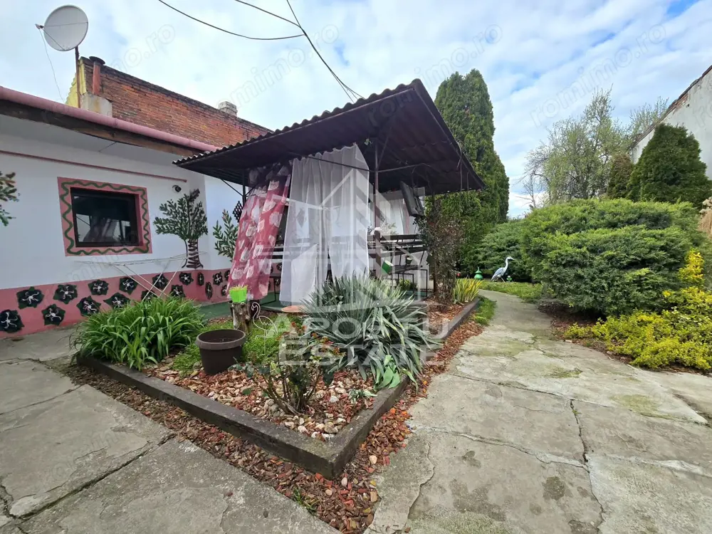 Casa individuala cu teren de 900 mp,  zona Bogdanestilor