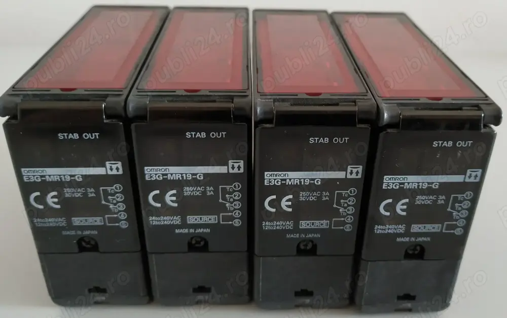 Senzor industrial fotoelectric Omron E3G-MR19-G, rază 10m, IP67