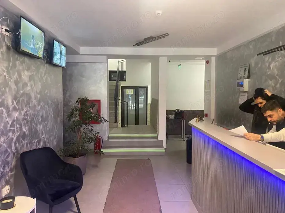 Titan-hotel 3 stele