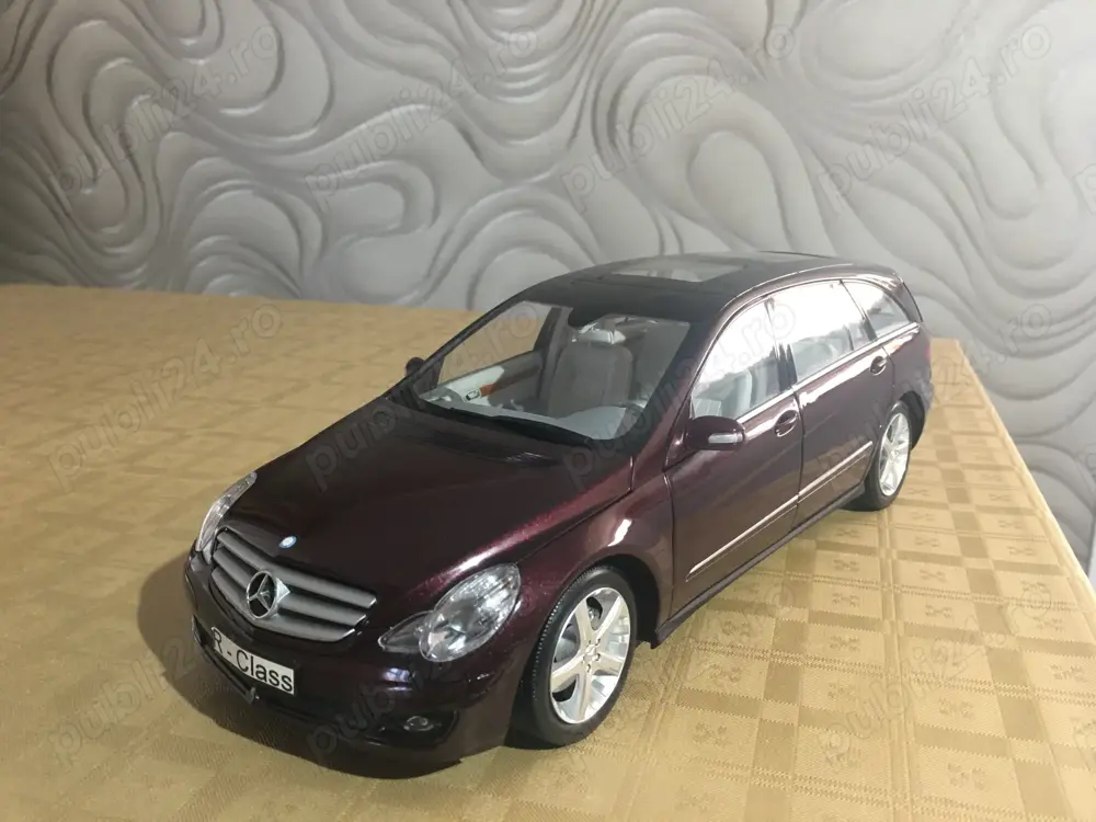 Macheta Auto Metalica Mercedes Benz R-Class; 1:18; Producator: Minichamps