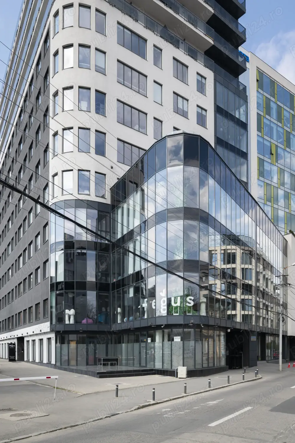 Spațiu de birou privat pentru 4 persoane în Regus Cluj-Napoca