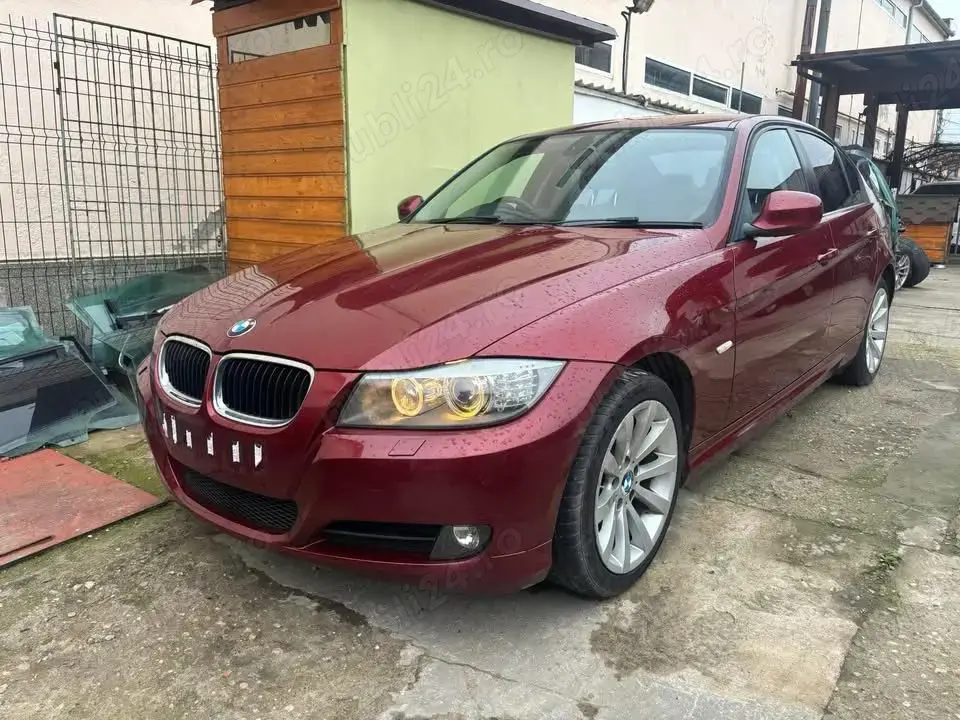 Dezmembram BMW E90 LCI