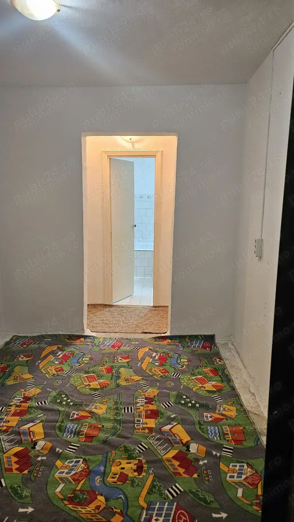 2 cam decomandat etaj intermediar zona Lipovei