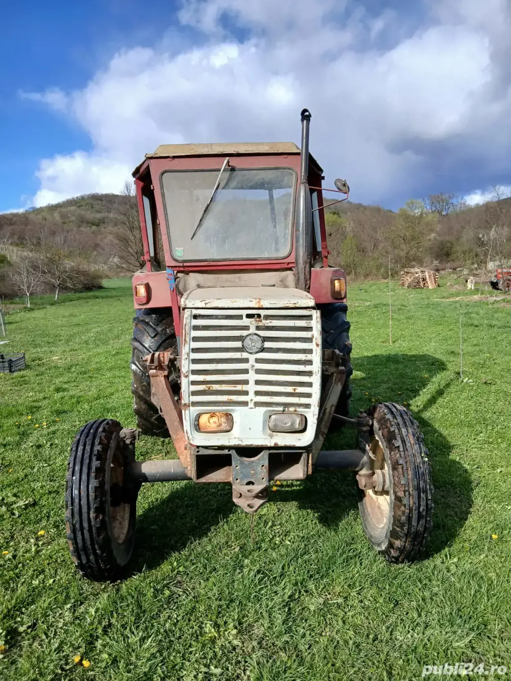 Vând tractor styer 50  Vând tractor styer 50