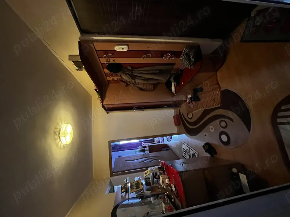 Vând apartament cu 3 camere