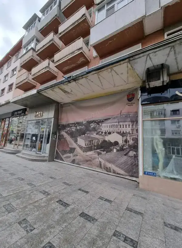 A10   2 spatii comerciale ultracentral in Bacau spre închiriere  A10   2 spatii comerciale ultracentral in Bacau spre închiriere