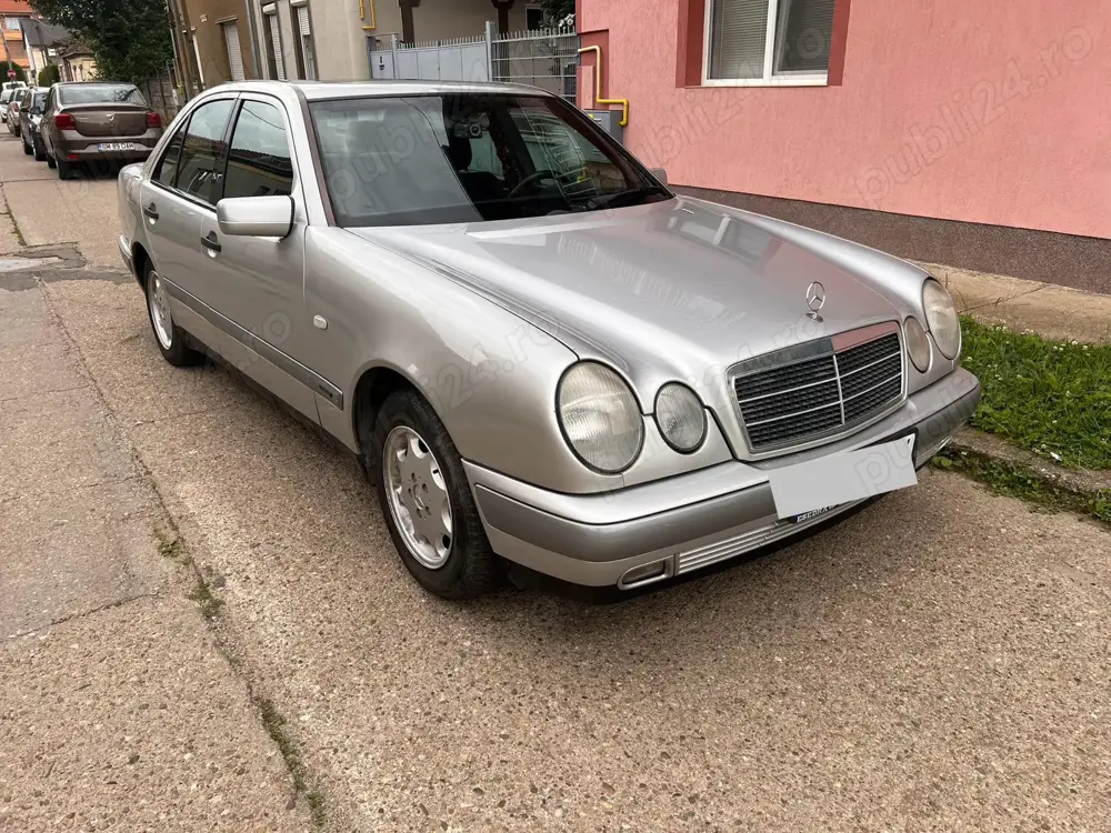 Mercedes-Benz E-Class W210 E200 - Benzina, Automata, Stare Excelenta