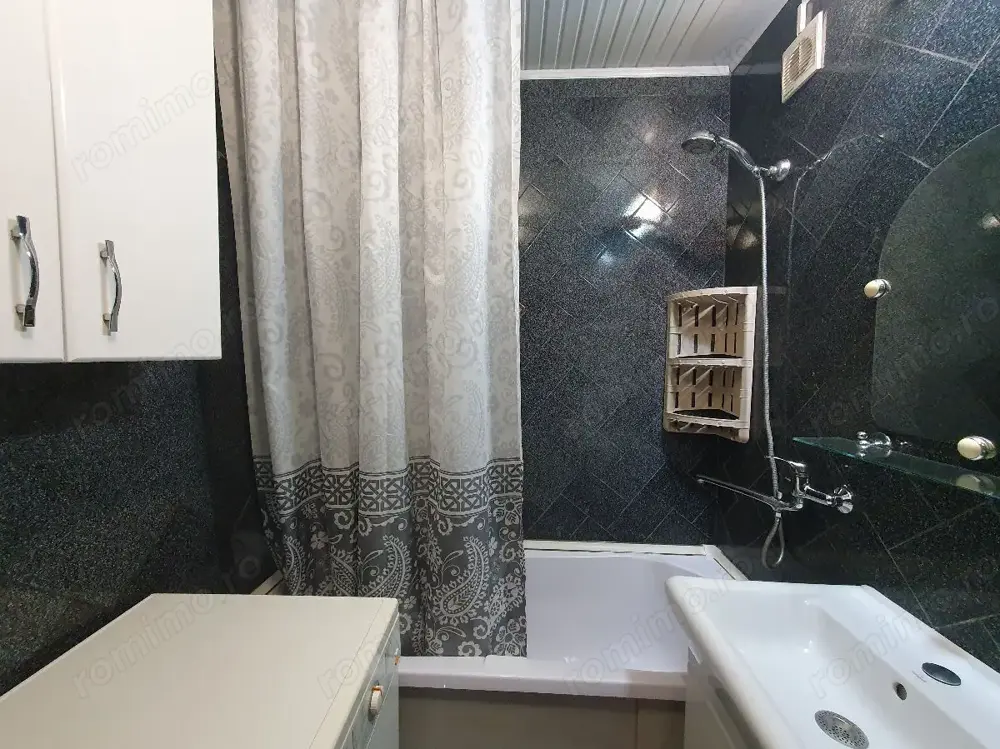 Apartament cu 2 camere de vânzare în Baba Novac