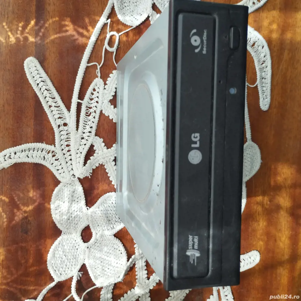 Vând DVD Rewriter LG Sata model GH22NS40 