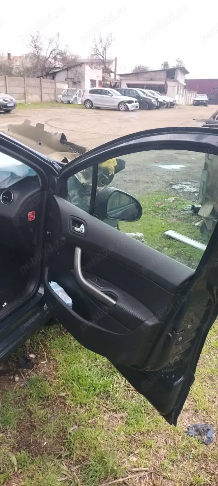 Vând sau dezmembrez Peugeot 308