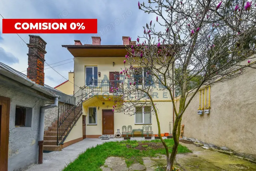 Imobil, 2 apartamente suprafata 35 mp fiecare, mansarda amenajata, ultracentral