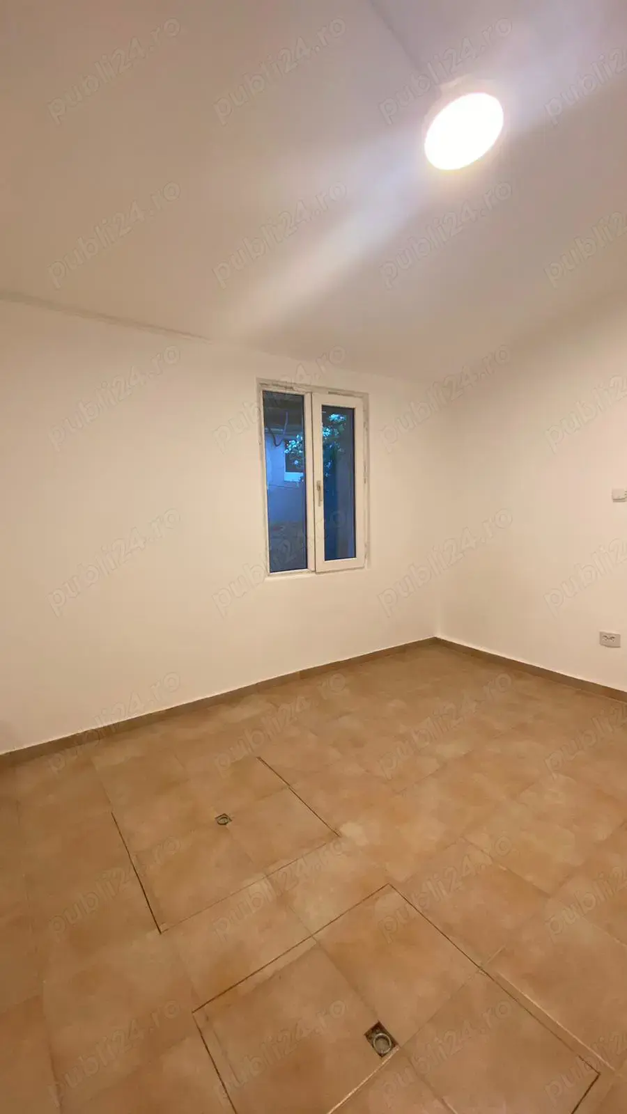  Spatiu comercial Rahova