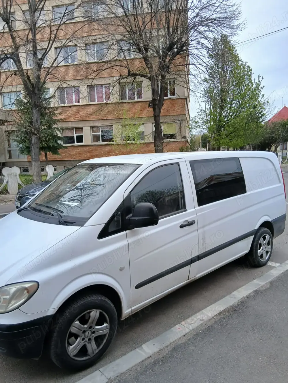 Mercedes Vito 2007 ,cdi 2200.6viteze.5 locuri  XXL ESTRA  LONG.Se deplasează pe ori ce distanțe. 