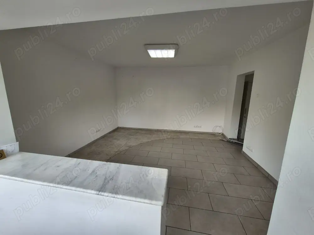 Inchiriez spatiu comercial 38 mp  -  stradal Drumul Taberei  B.dul 1 Mai-fost Compozitorilor Inchiriez spatiu comercial 38 mp  -  stradal Drumul Taberei  B.dul 1 Mai-fost Compozitorilor