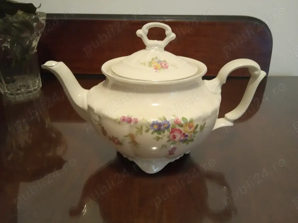 Ceainic portelan fin german Tielsch-Altwasser de la 1900