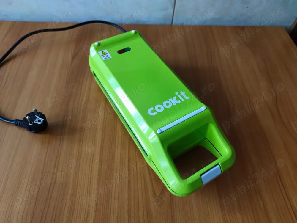 Cuptor de bucatarie CookIt multifunctional