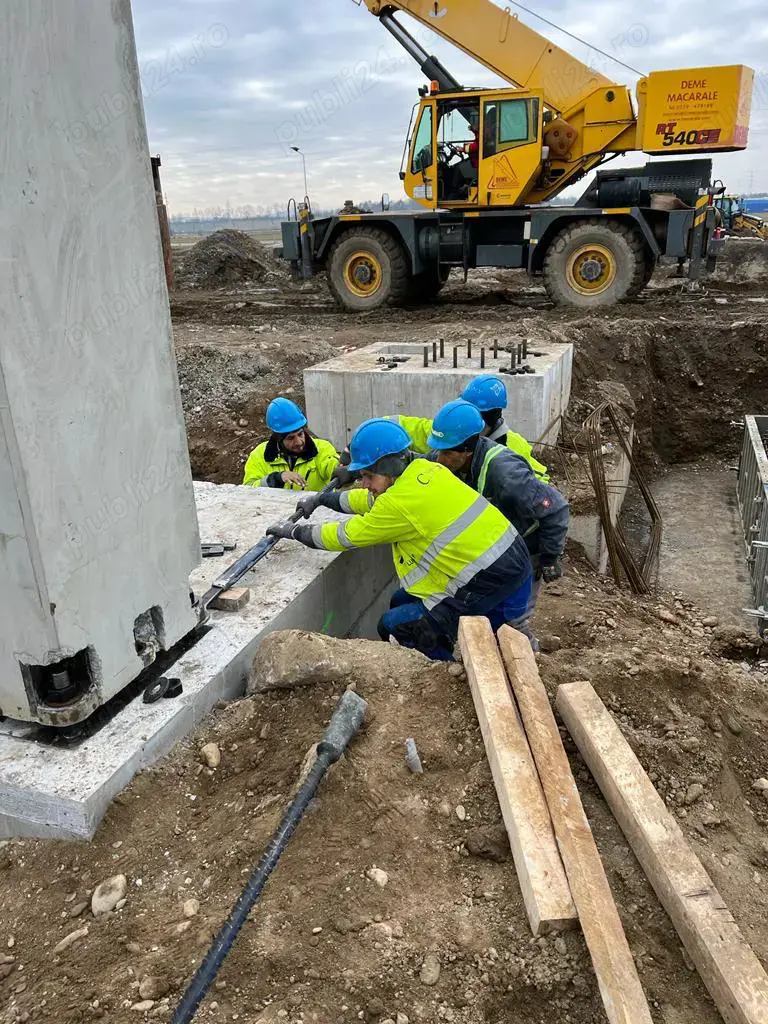 Angajam maistru, muncitori, echipe muncitori constructii industriale (hale)