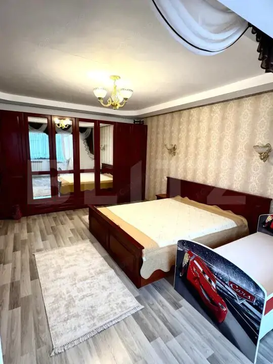 Apartament de vanzare, cu 2 camere, 54 mp, zona Racadau