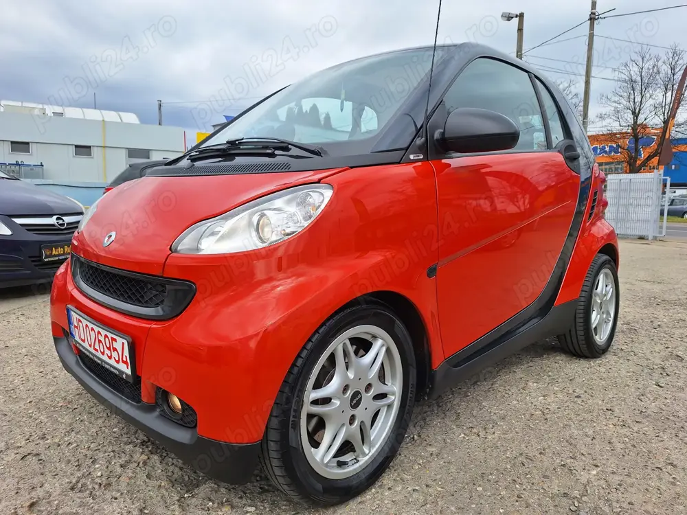 Smart Fortwo,aer condtionat,cutie semiautomata cu padele pe volan,cash sau rate fixe cu avans 0