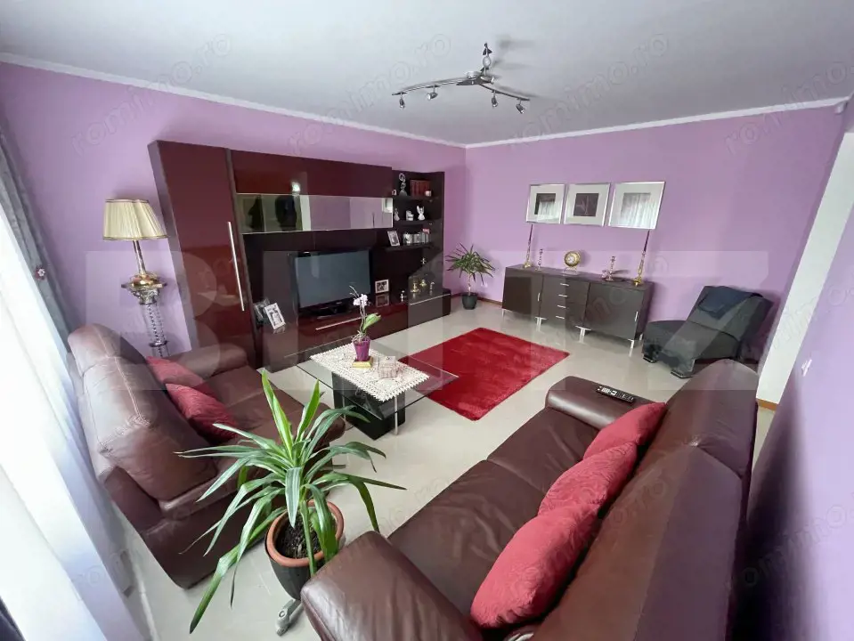 Casă individuală - Teren 9.300 mp - Finisată/Mobilată - Vadu Moldovei 