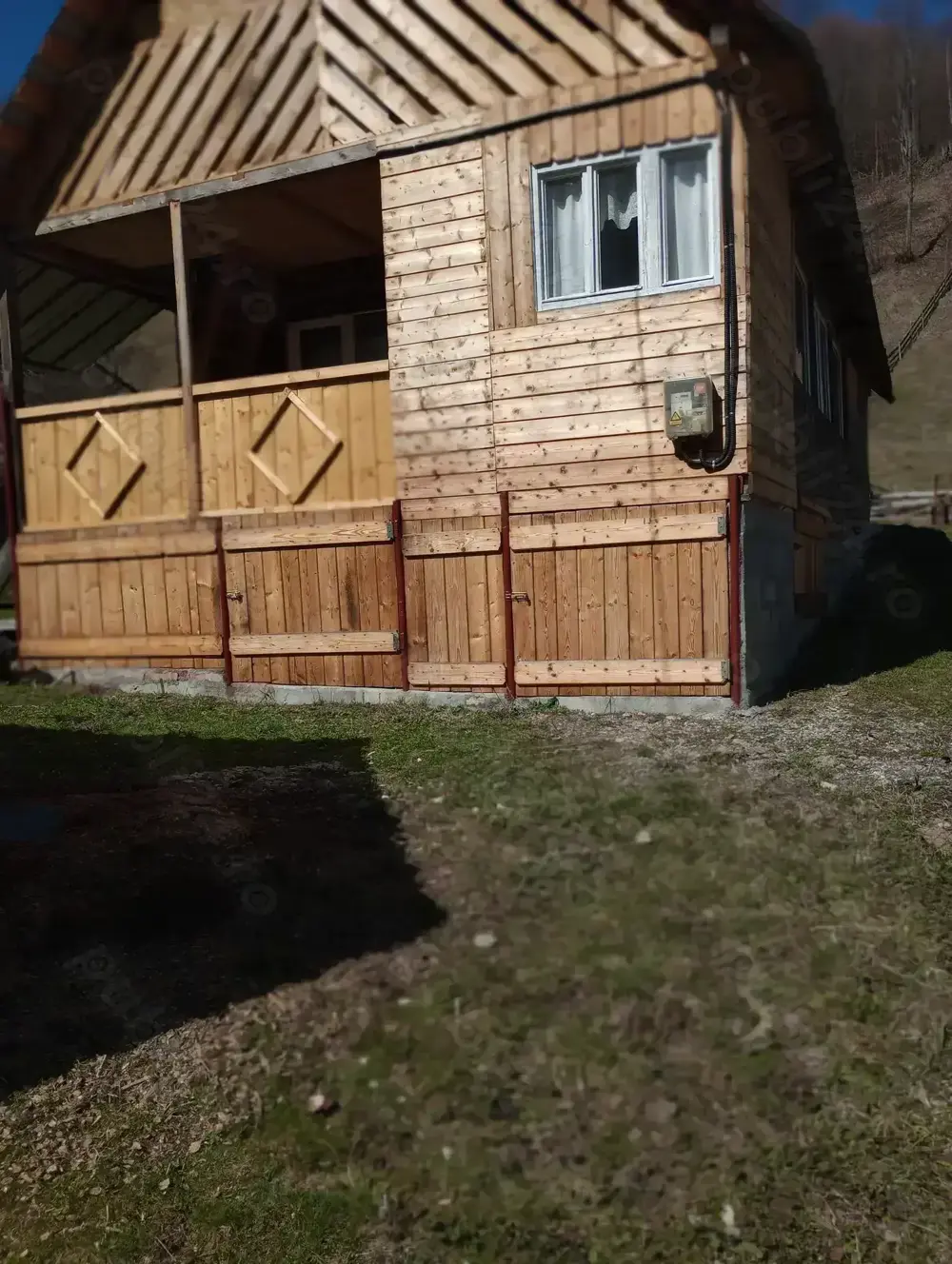 Casa de vanzare la munte