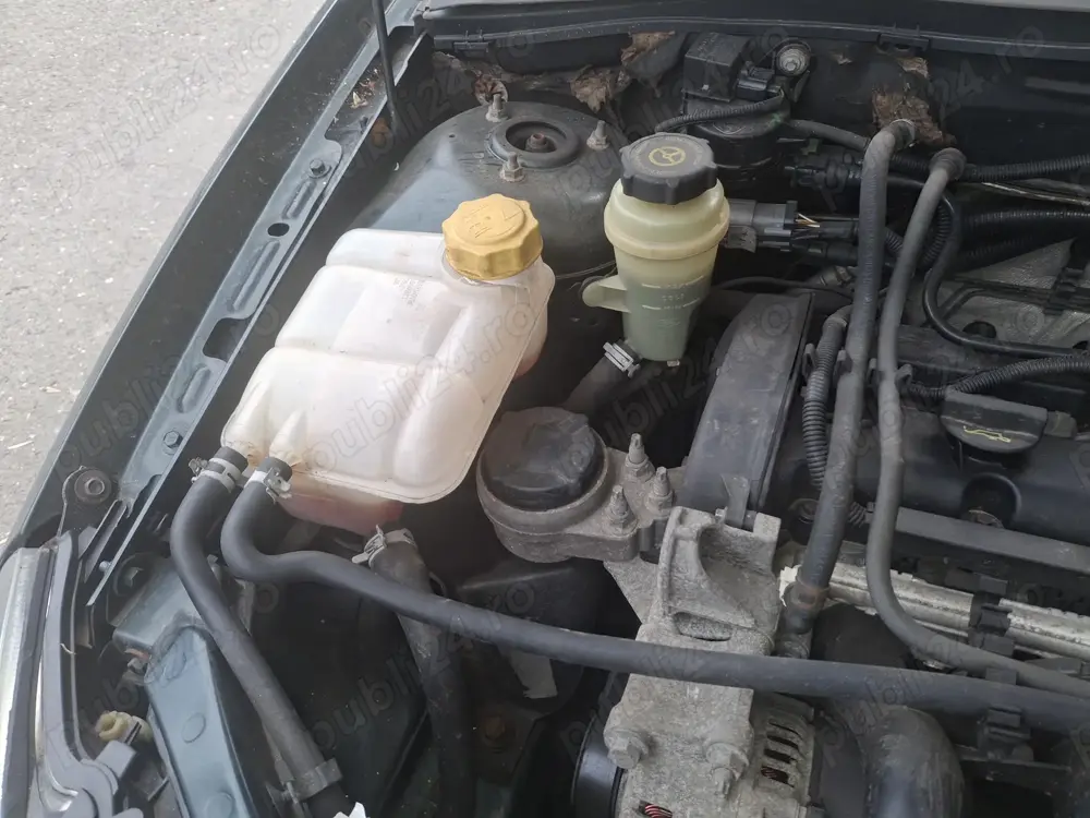 Vând Ford  focus 16 benzina an 2004