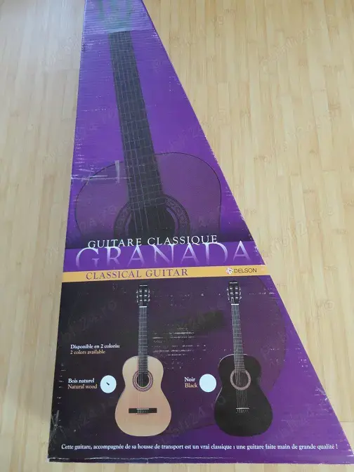 Chitara clasica originala, marca DELSON in stare perfecta