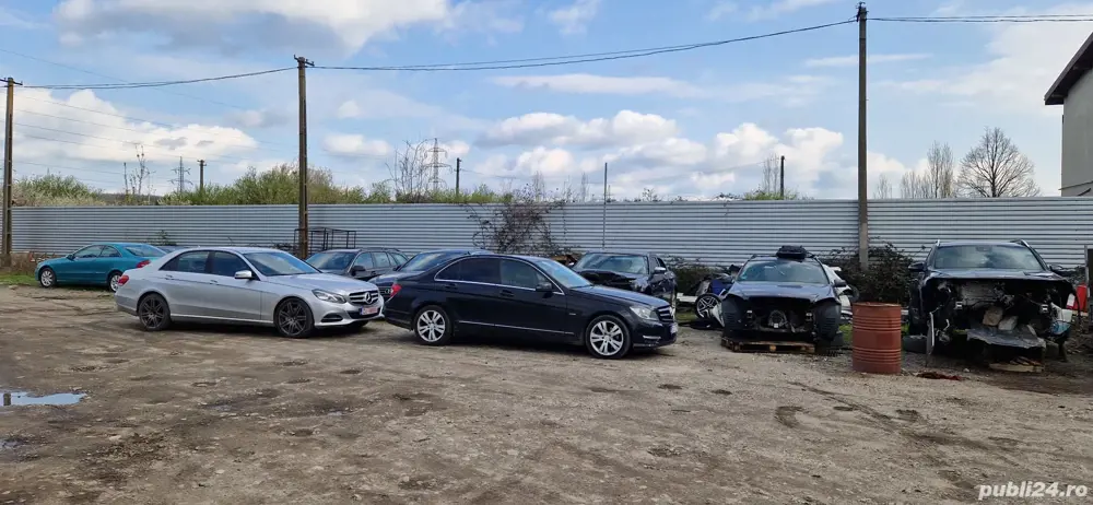 Dezmembrez Mercedes C class si E class