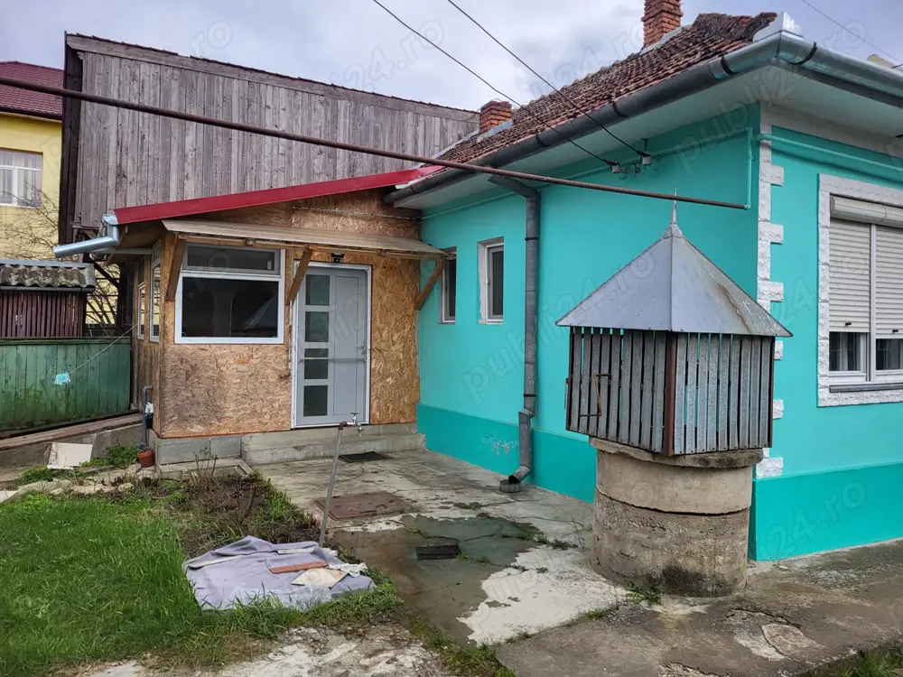 Vând casä în s rmasu 