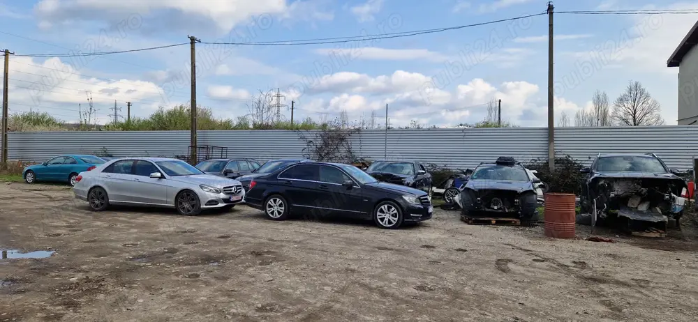 Dezmembrez Mercedes E class w212 și C class w 204 