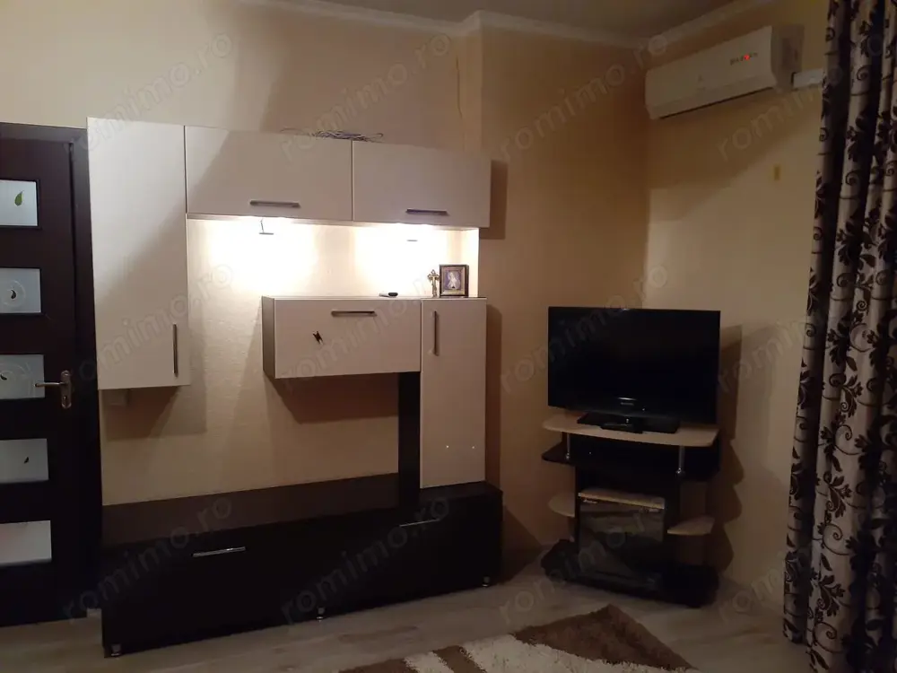 De inchiriat garsoniera  in zona Torontalului