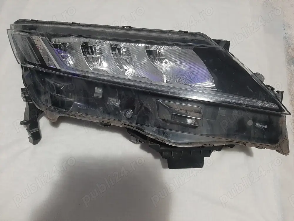 Far dreapăta full led MITSUBISHI ASX 20- reper 551405131 sau 8301D482