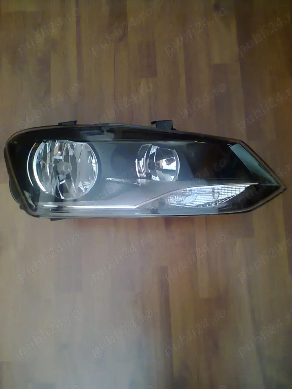 Far dreapta VW Polo 6R(2009-2014) - 6R1 941 008 E