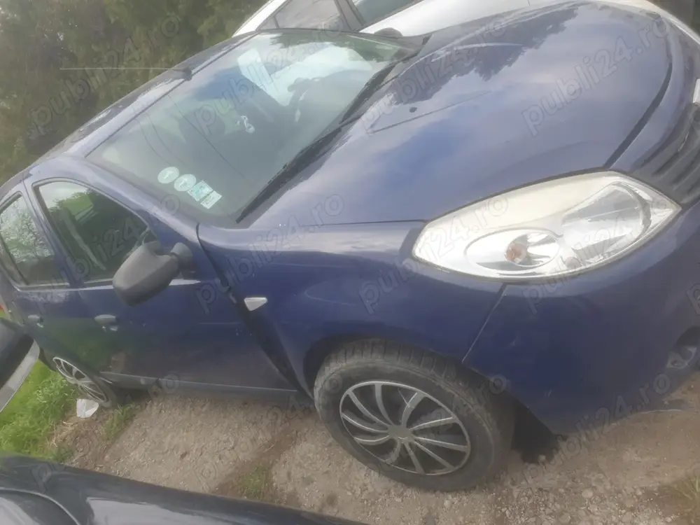 Dezmembrez Dacia Sandero 
